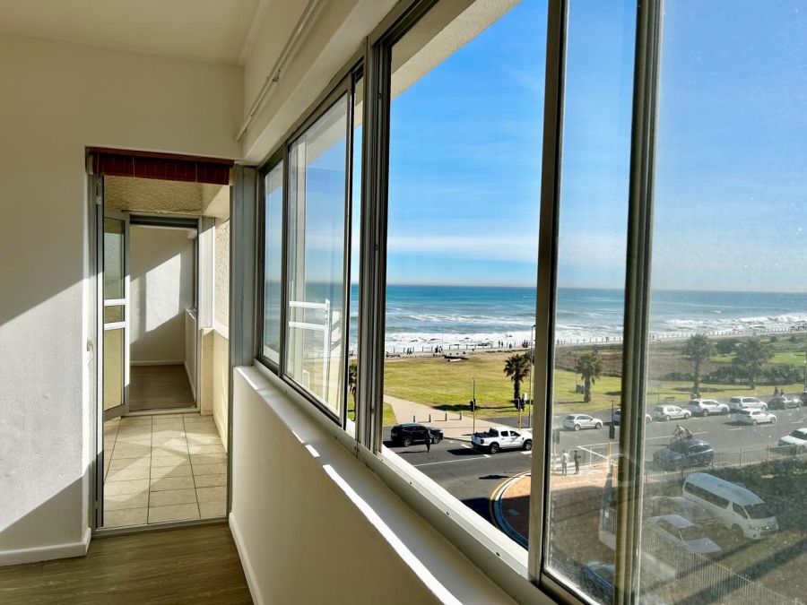 To Let 3 Bedroom Property for Rent in Mouille Point Western Cape